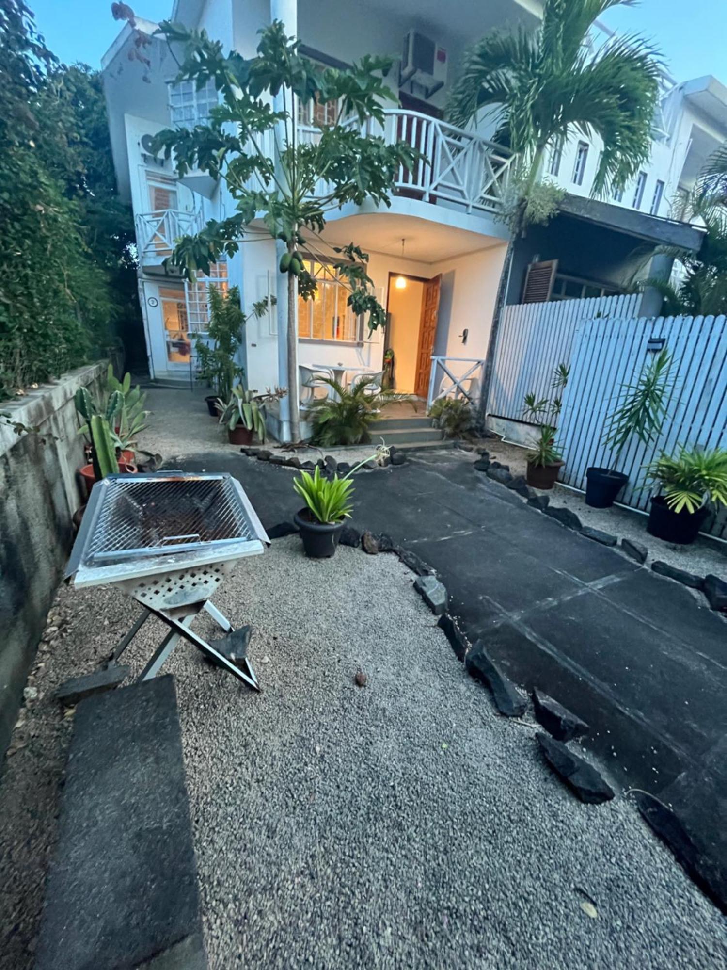 Maison Sandra Montchoisy Ngoại thất bức ảnh