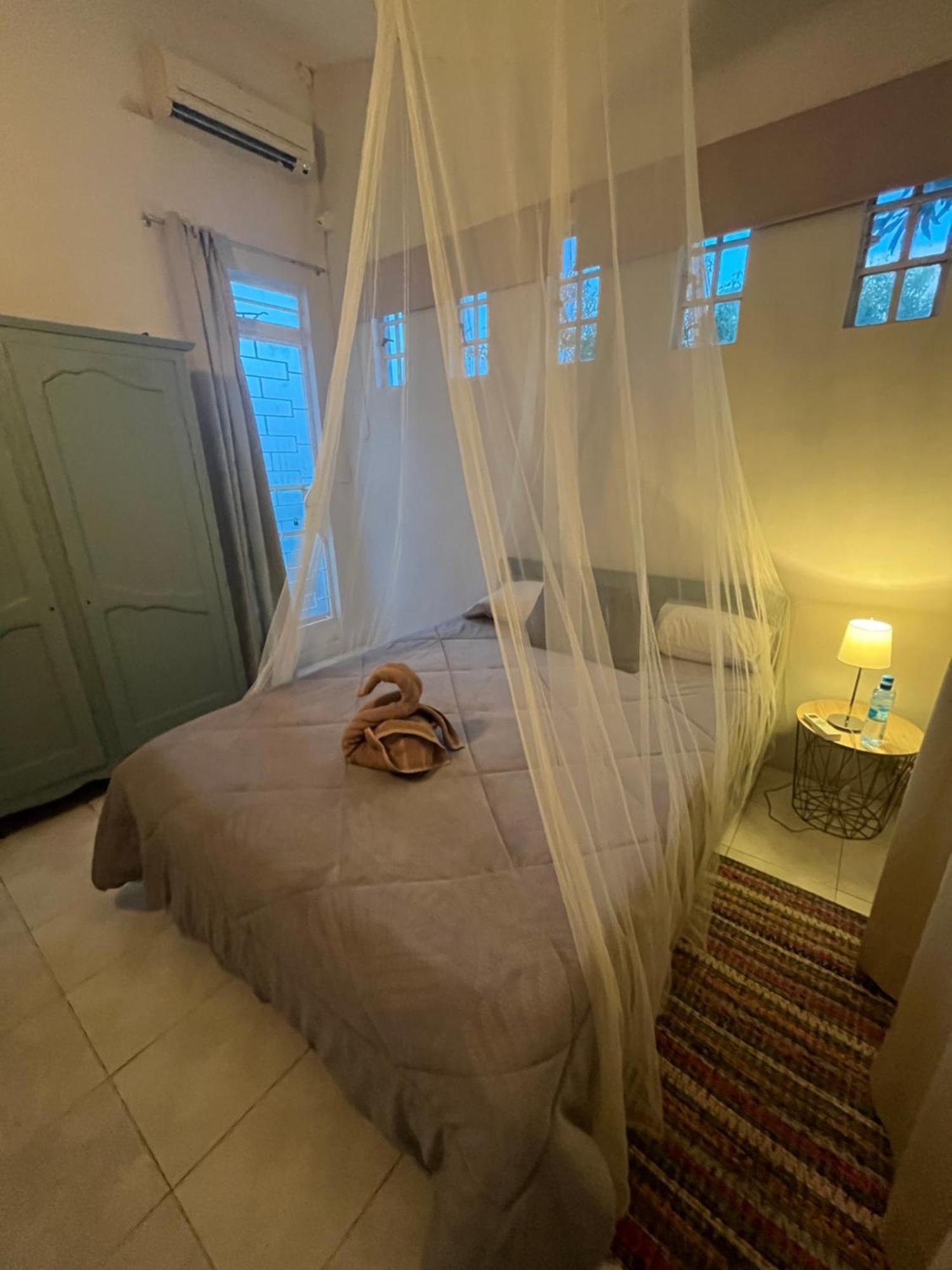 Maison Sandra Montchoisy Ngoại thất bức ảnh